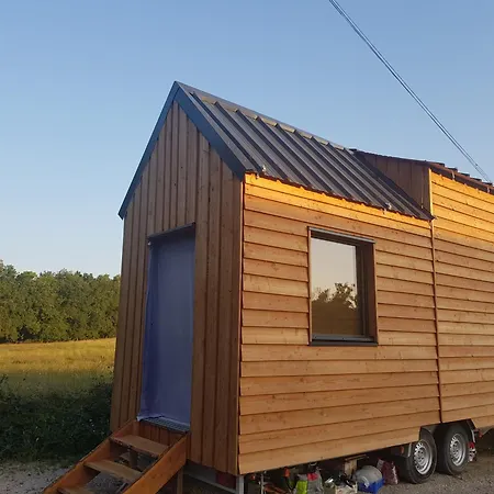 Οργανωμένο κάμπινγκ Tiny House Du Bonheur Goujounac
